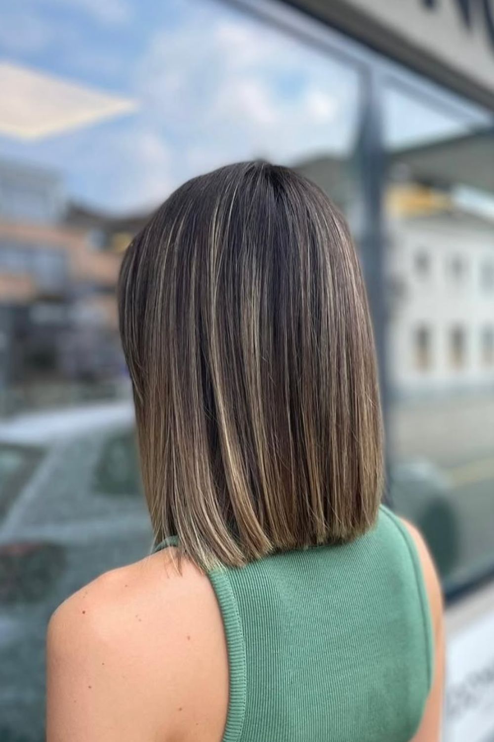 coupe de cheveux femme mi-long 27