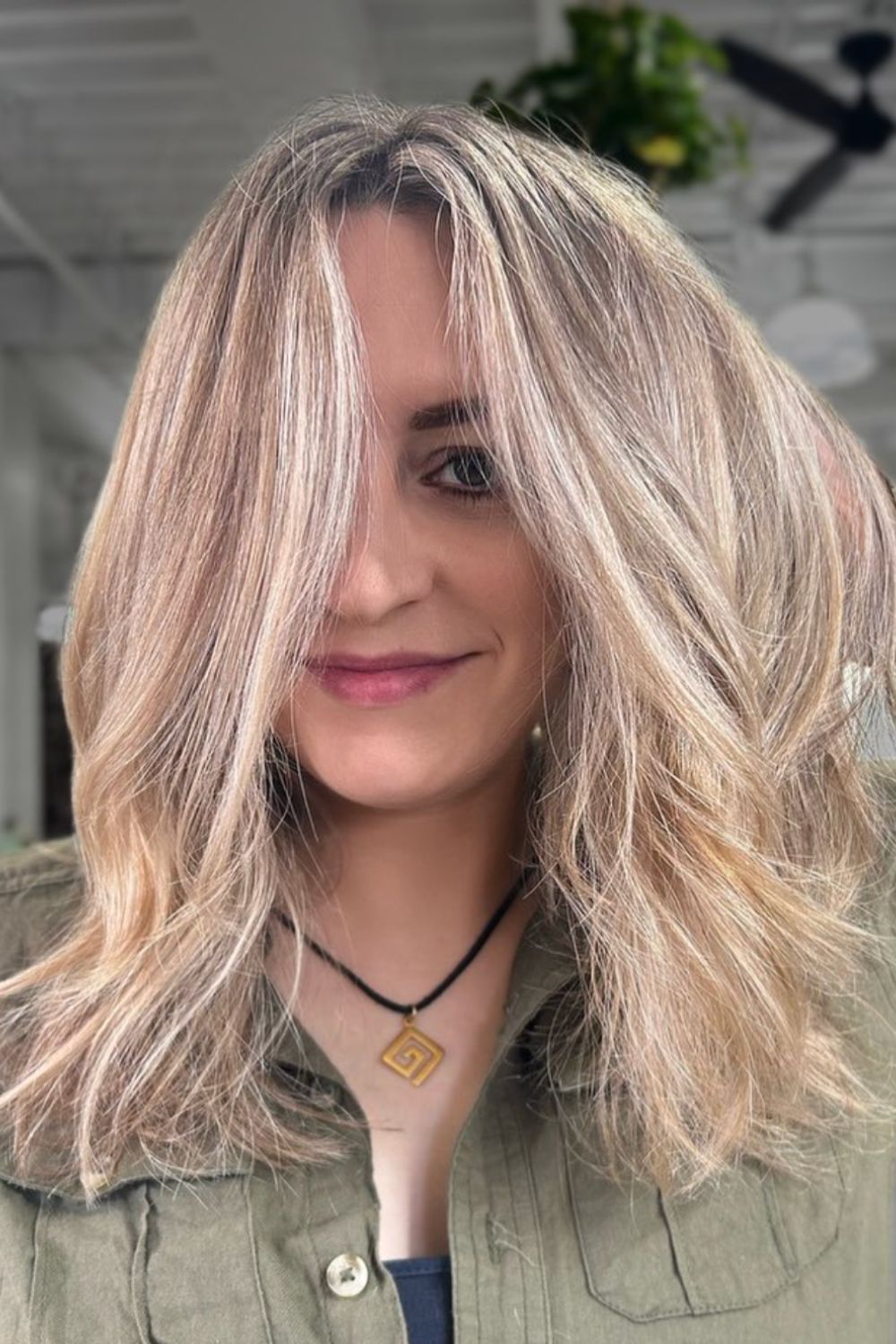 coupe de cheveux femme mi-long 4