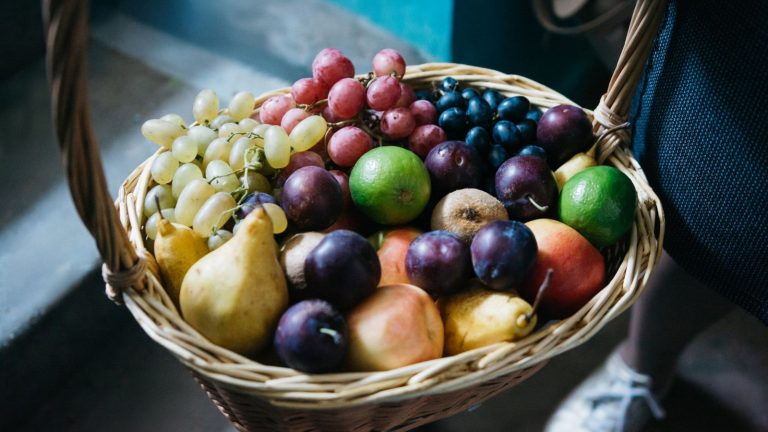 Fruits de saison : le calendrier simple pour mieux varier ses desserts